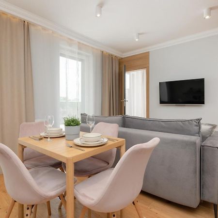 Apartament Z Tarasem W Centrum Swinoujscia By Noclegi Renters سفينويتشي المظهر الخارجي الصورة