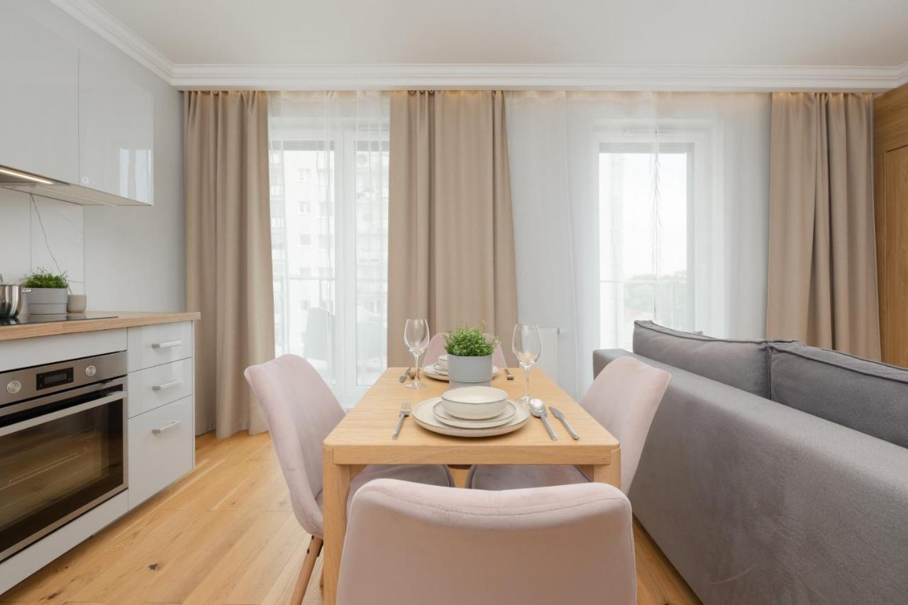 Apartament Z Tarasem W Centrum Swinoujscia By Noclegi Renters سفينويتشي المظهر الخارجي الصورة